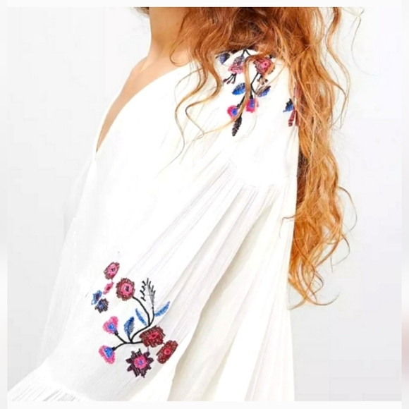 Free people Mini Dress off white with embroidery. Like New! - Picture 3 of 7
